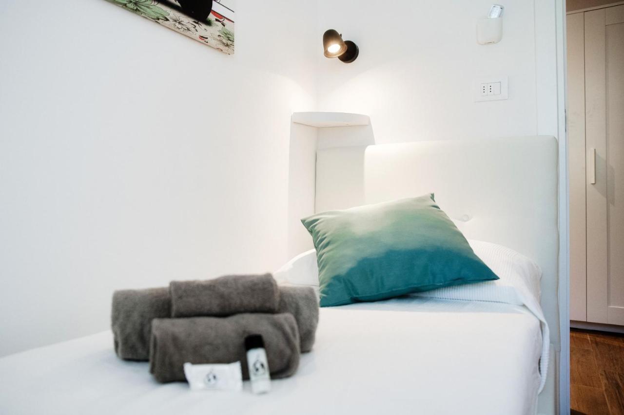 White Loft Como Central - The House Of Travelers Exterior photo