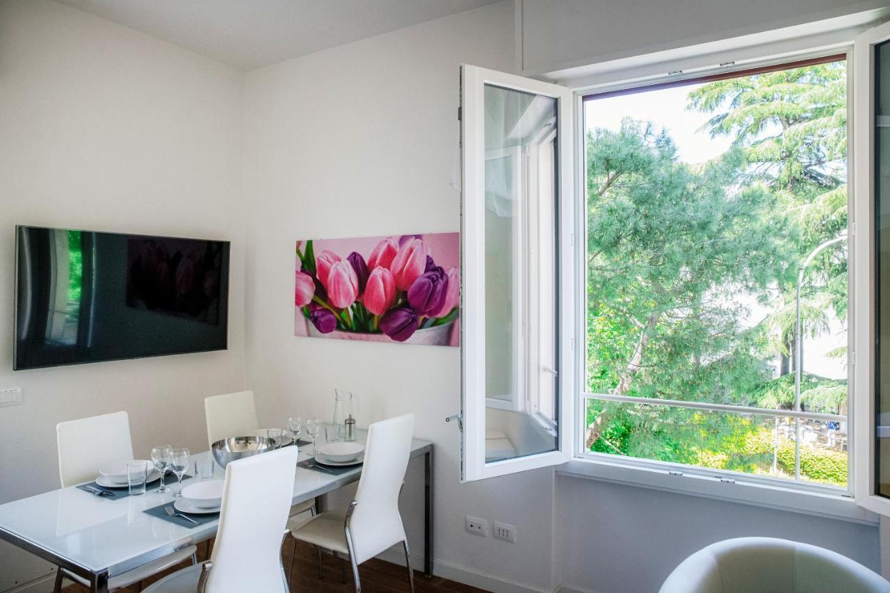 White Loft Como Central - The House Of Travelers Exterior photo