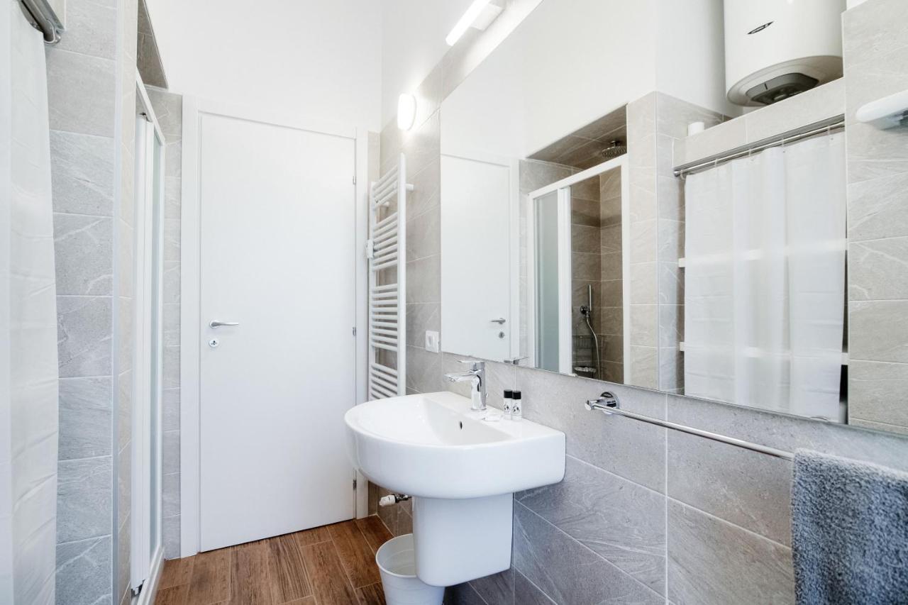 White Loft Como Central - The House Of Travelers Exterior photo